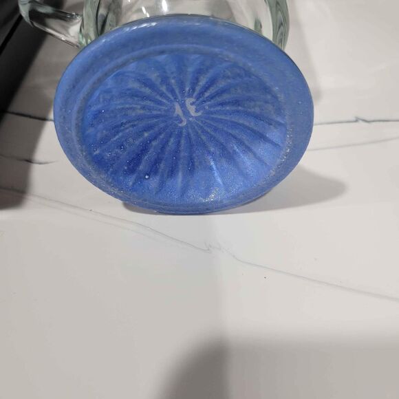 Beautiful Hand Painted glass Sea horse and shell - Picture 2 of 4